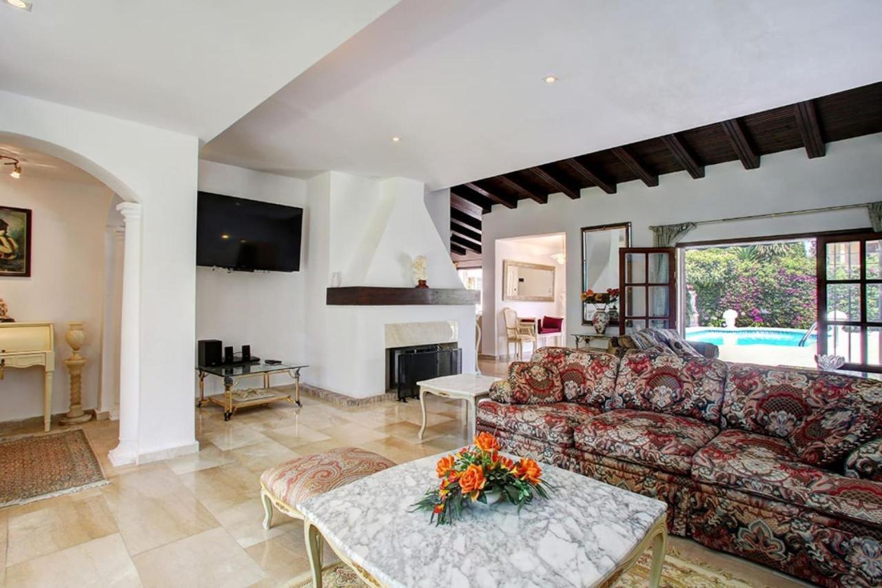Exclusive Villa Las Palmeras Puerto Banus With Heated Private Swimming Pool, Marbella, Spain Extérieur photo