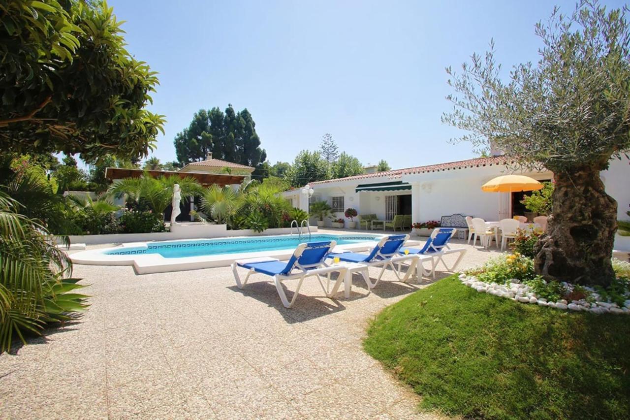 Exclusive Villa Las Palmeras Puerto Banus With Heated Private Swimming Pool, Marbella, Spain Extérieur photo