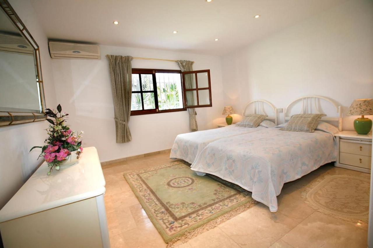 Exclusive Villa Las Palmeras Puerto Banus With Heated Private Swimming Pool, Marbella, Spain Extérieur photo