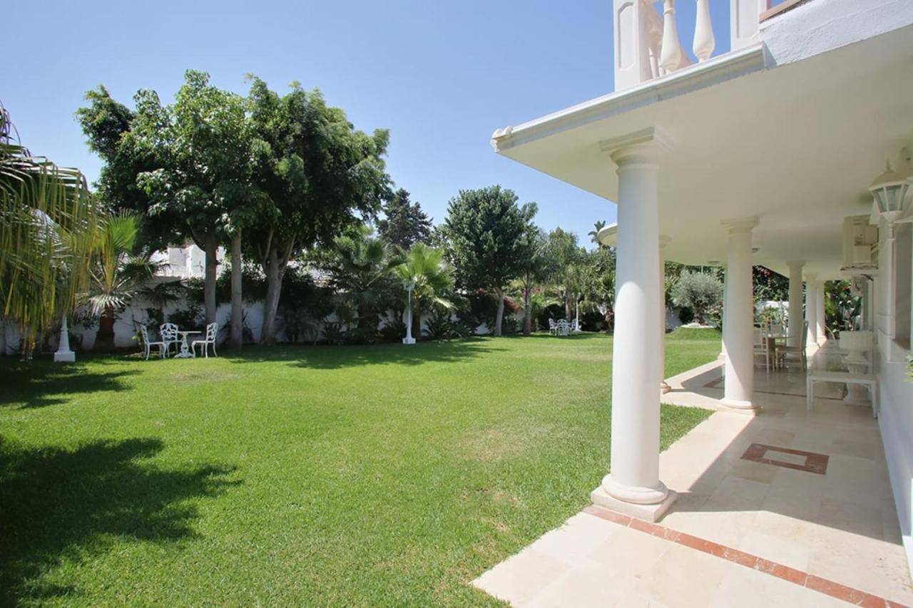 Exclusive Villa Las Palmeras Puerto Banus With Heated Private Swimming Pool, Marbella, Spain Extérieur photo